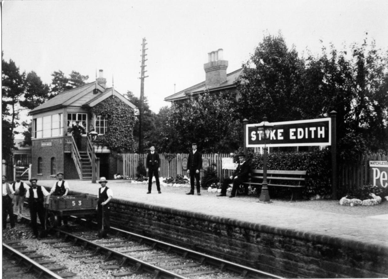The Booking Office, Stoke Edith Station Hereford Exteriér fotografie