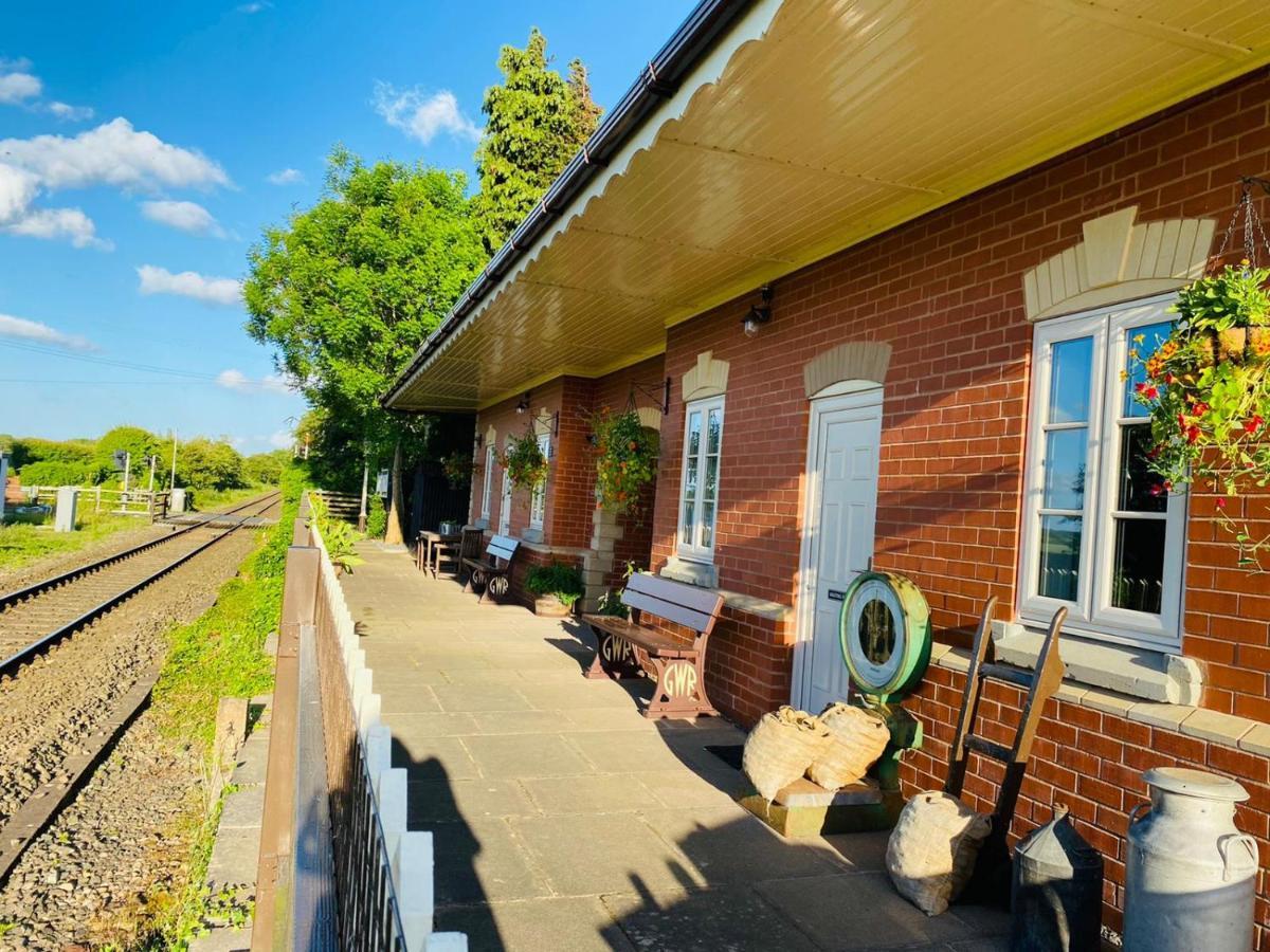 The Booking Office, Stoke Edith Station Hereford Exteriér fotografie
